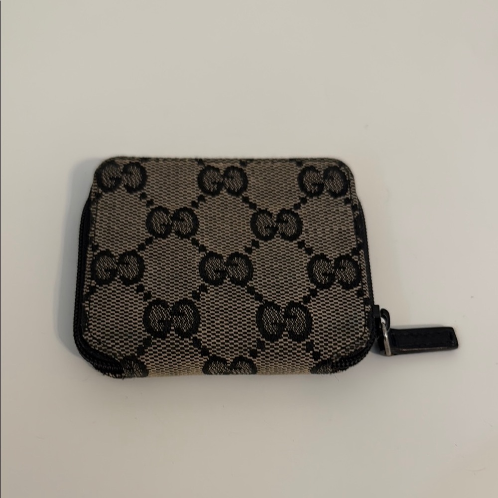 Authentic Vintage Gucci Canvas GG Coin Purse